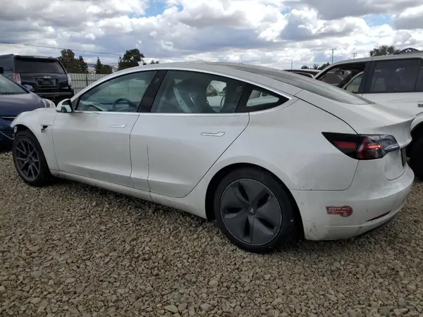 5YJ3E1EA6LF805836 2020 TESLA MODEL 3 - Image 2