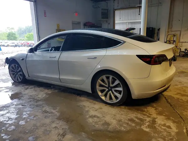 5YJ3E1EA6LF808011 2020 TESLA MODEL 3 - Image 2