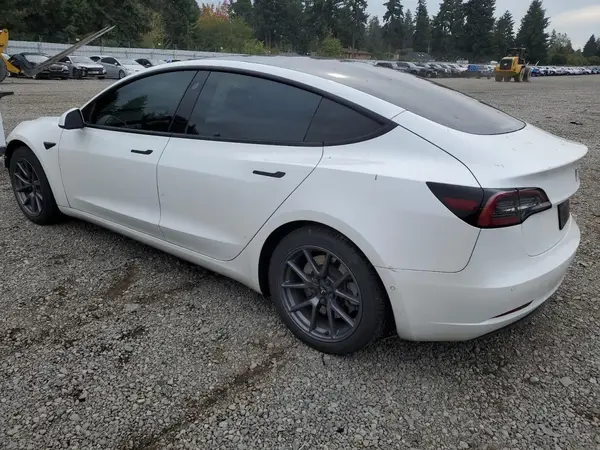 5YJ3E1EA6MF001912 2021 TESLA MODEL 3 - Image 2