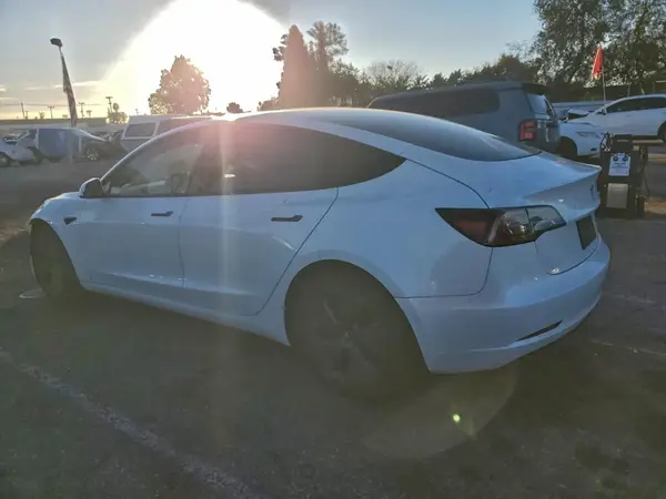 5YJ3E1EA6MF002736 2021 TESLA MODEL 3 - Image 2