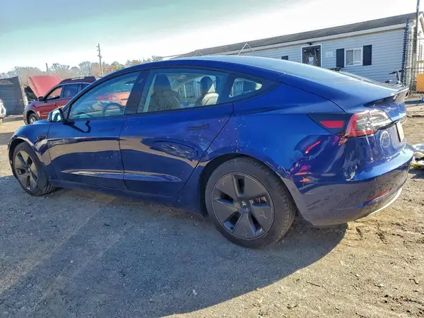 5YJ3E1EA6MF015941 2021 TESLA MODEL 3 - Image 2