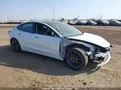 5YJ3E1EA6MF016071 2021 TESLA MODEL 3