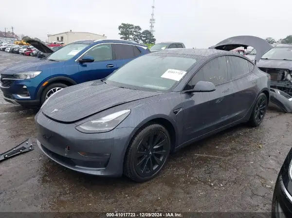 5YJ3E1EA6MF020704 2021 TESLA MODEL 3 - Image 2