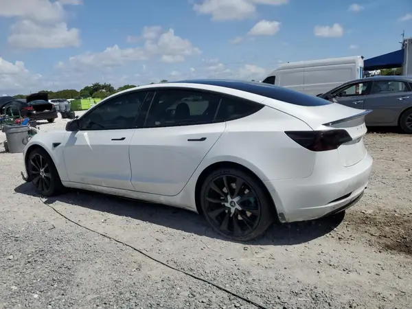 5YJ3E1EA6MF020847 2021 TESLA MODEL 3 - Image 2