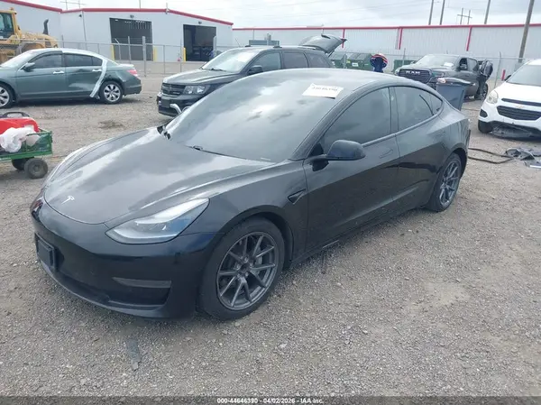 5YJ3E1EA6MF027572 2021 TESLA MODEL 3 - Image 2