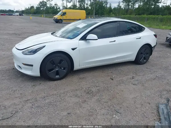 5YJ3E1EA6MF030648 2021 TESLA MODEL 3 - Image 2