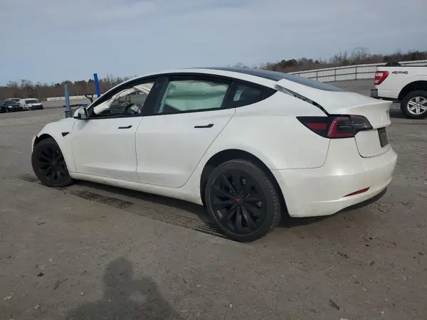 5YJ3E1EA6MF048261 2021 TESLA MODEL 3 - Image 2