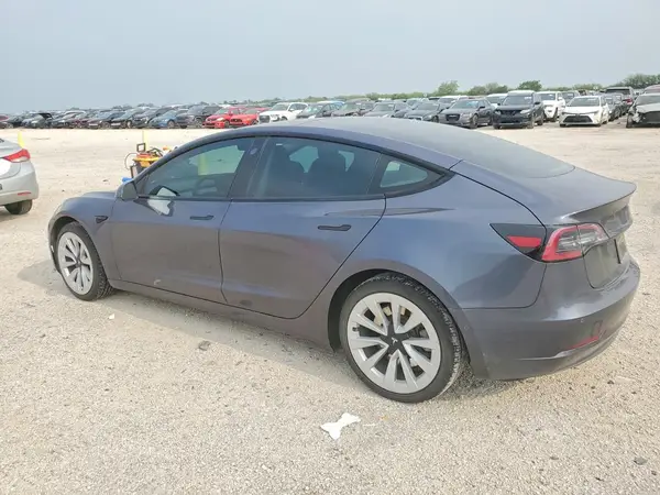 5YJ3E1EA6MF051919 2021 TESLA MODEL 3 - Image 2
