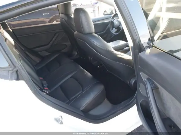 5YJ3E1EA6MF052777 2021 TESLA MODEL 3 - Image 8