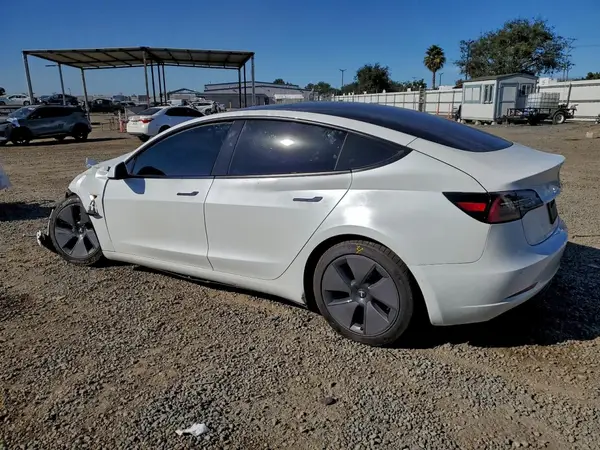 5YJ3E1EA6MF053069 2021 TESLA MODEL 3 - Image 2