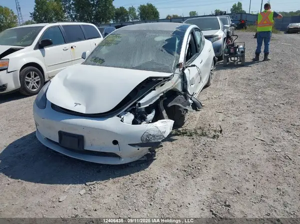 5YJ3E1EA6MF058854 2021 TESLA MODEL 3 - Image 2
