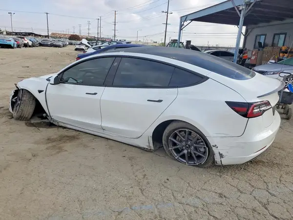 5YJ3E1EA6MF066033 2021 TESLA MODEL 3 - Image 2