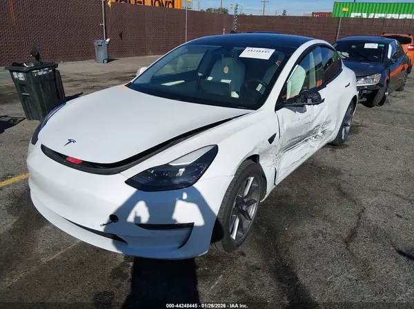 5YJ3E1EA6MF067859 2021 TESLA MODEL 3 - Image 2