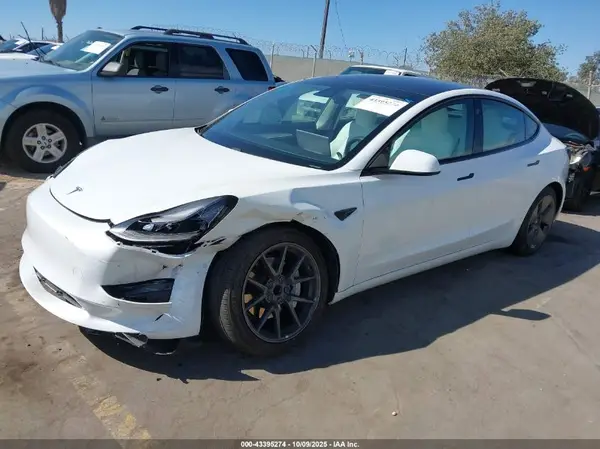 5YJ3E1EA6MF069661 2021 TESLA MODEL 3 - Image 2