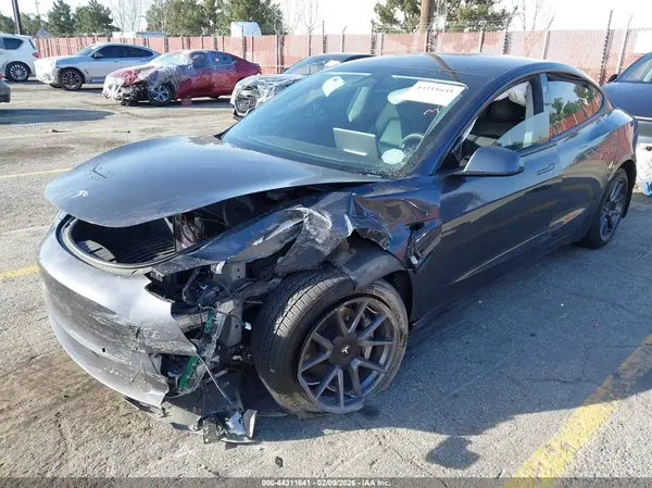 5YJ3E1EA6MF070745 2021 TESLA MODEL 3 - Image 2