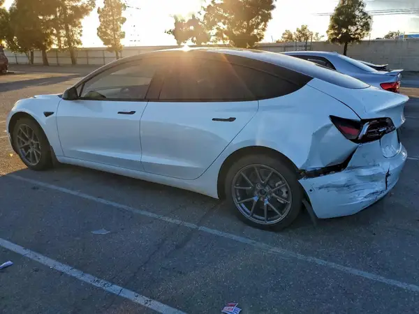 5YJ3E1EA6MF078506 2021 TESLA MODEL 3 - Image 2