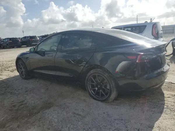 5YJ3E1EA6MF081731 2021 TESLA MODEL 3 - Image 2