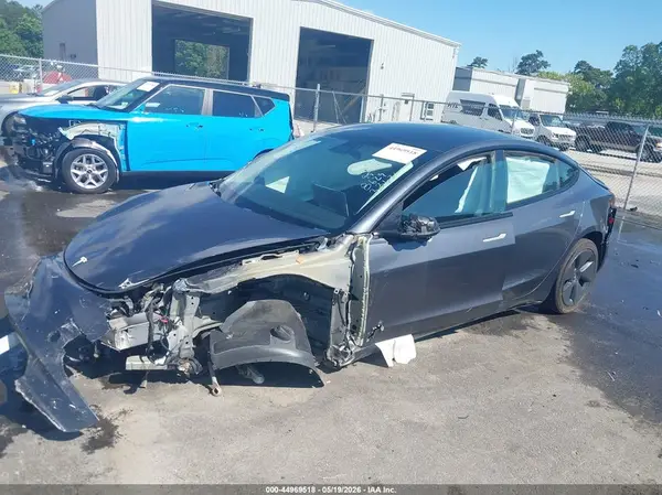 5YJ3E1EA6MF088629 2021 TESLA MODEL 3 - Image 2