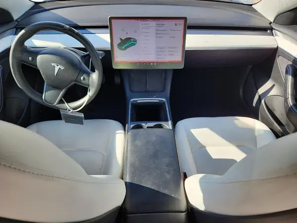 5YJ3E1EA6MF089585 2021 TESLA MODEL 3 - Image 8