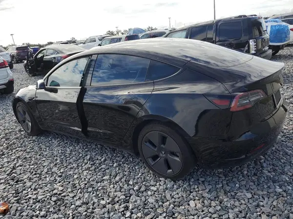 5YJ3E1EA6MF092244 2021 TESLA MODEL 3 - Image 2
