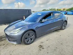 5YJ3E1EA6MF096195 2021 TESLA MODEL 3