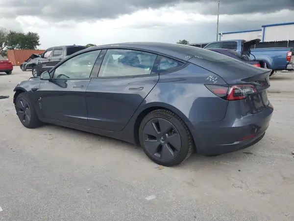 5YJ3E1EA6MF097542 2021 TESLA MODEL 3 - Image 2