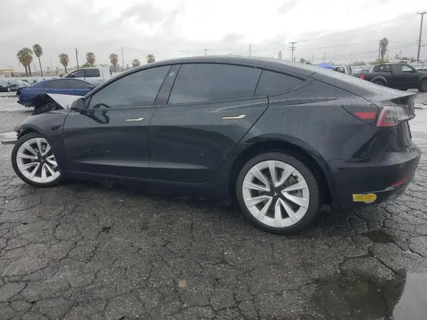 5YJ3E1EA6MF097945 2021 TESLA MODEL 3 - Image 2