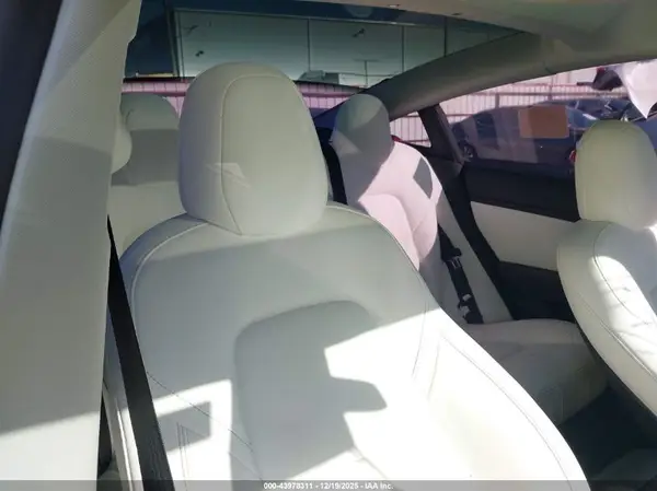 5YJ3E1EA6MF849109 2021 TESLA MODEL 3 - Image 8