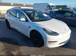 5YJ3E1EA6MF850552 2021 TESLA MODEL 3