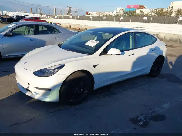 5YJ3E1EA6MF850552 2021 TESLA MODEL 3 - Image 2