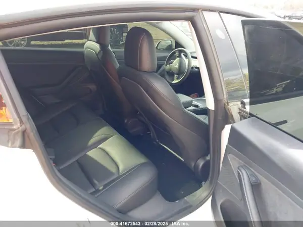 5YJ3E1EA6MF854794 2021 TESLA MODEL 3 - Image 8