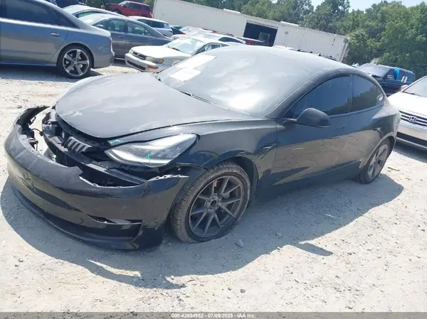 5YJ3E1EA6MF857596 2021 TESLA MODEL 3 - Image 2