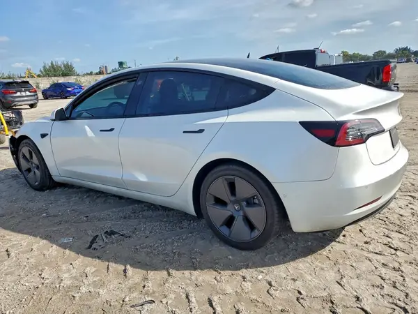 5YJ3E1EA6MF861423 2021 TESLA MODEL 3 - Image 2