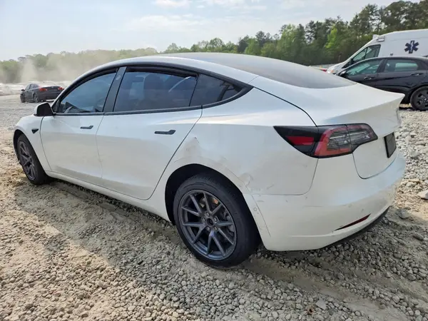 5YJ3E1EA6MF867724 2021 TESLA MODEL 3 - Image 2