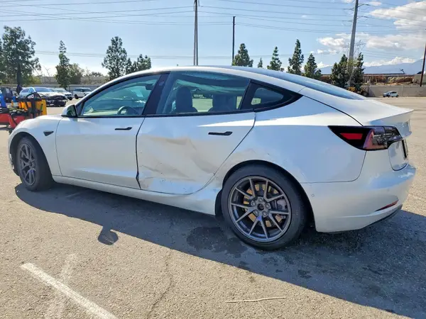 5YJ3E1EA6MF874124 2021 TESLA MODEL 3 - Image 2