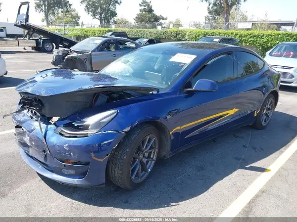 5YJ3E1EA6MF876388 2021 TESLA MODEL 3 - Image 2
