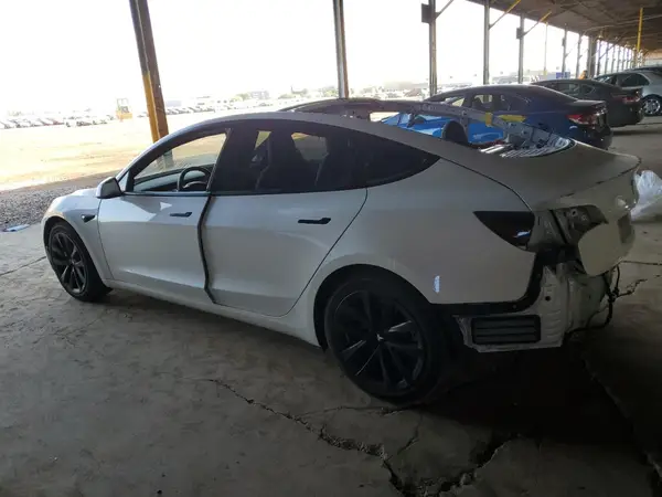 5YJ3E1EA6MF879226 2021 TESLA MODEL 3 - Image 2