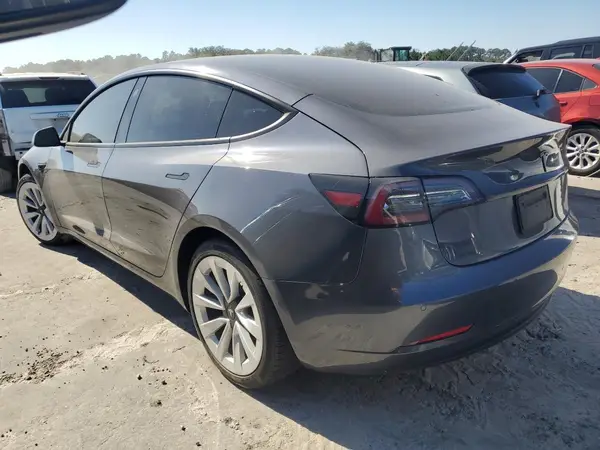 5YJ3E1EA6MF908126 2021 TESLA MODEL 3 - Image 2
