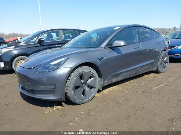 5YJ3E1EA6MF918493 2021 TESLA MODEL 3 - Image 2
