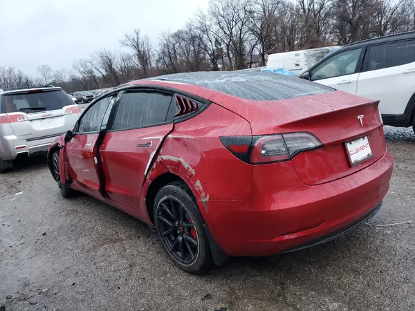 5YJ3E1EA6MF922723 2021 TESLA MODEL 3 - Image 2