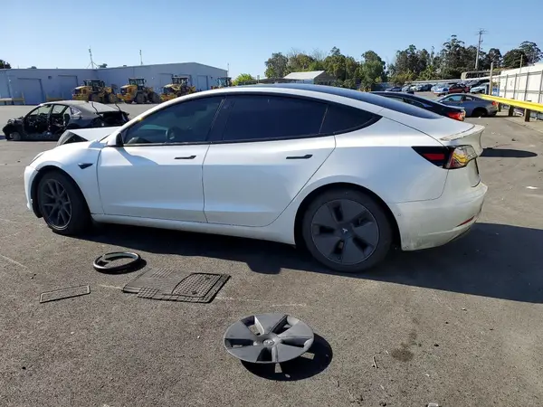 5YJ3E1EA6MF930613 2021 TESLA MODEL 3 - Image 2