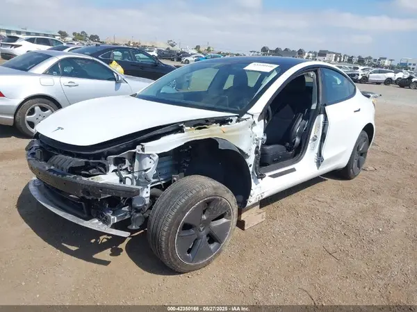 5YJ3E1EA6MF940333 2021 TESLA MODEL 3 - Image 2