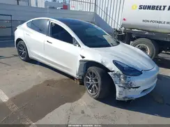 5YJ3E1EA6MF941370 2021 TESLA MODEL 3