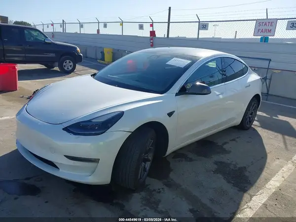 5YJ3E1EA6MF941370 2021 TESLA MODEL 3 - Image 2