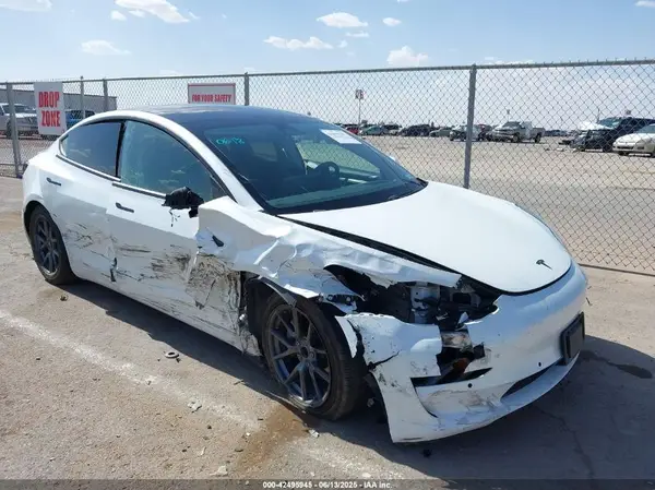 5YJ3E1EA6MF955642 2021 TESLA MODEL 3 - Image 1