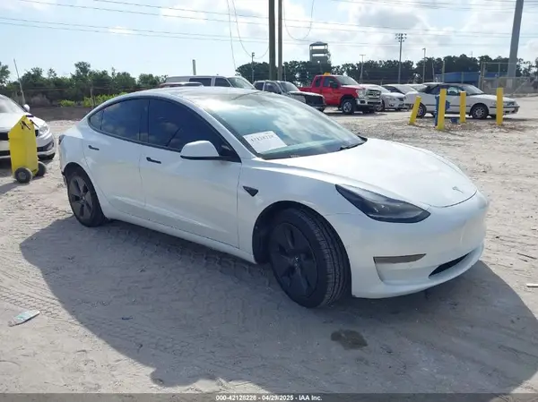5YJ3E1EA6MF973154 2021 TESLA MODEL 3 - Image 1