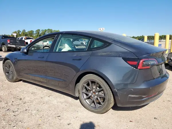 5YJ3E1EA6MF977964 2021 TESLA MODEL 3 - Image 2