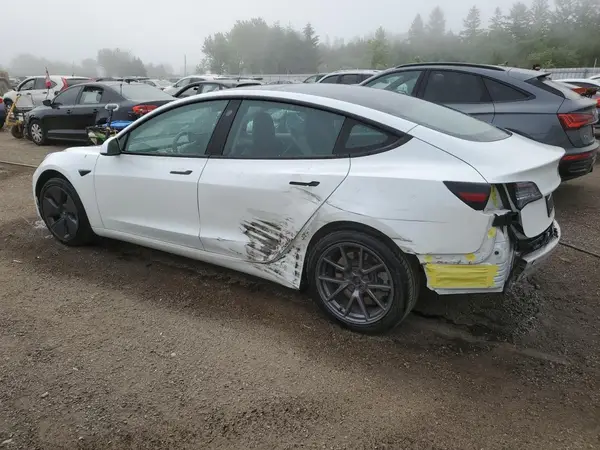 5YJ3E1EA6MF978676 2021 TESLA MODEL 3 - Image 2