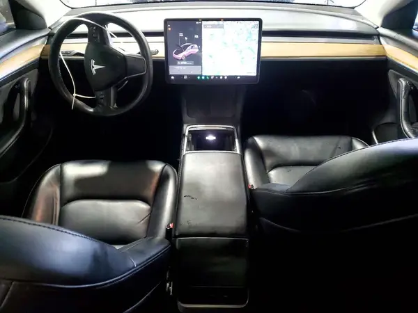 5YJ3E1EA6MF981917 2021 TESLA MODEL 3 - Image 8