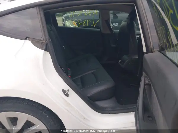 5YJ3E1EA6MF982386 2021 TESLA MODEL 3 - Image 8